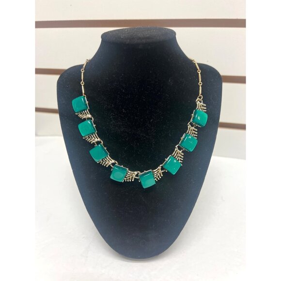 Coro Signed Vintage 1940's Green Turqouis Lucite Thermoset Silver Necklace - Picture 2 of 9